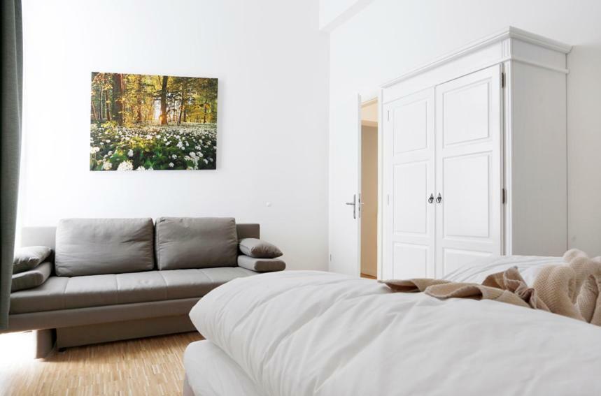 Sc 04 By Rockchair L Superhost Status L 4 Bedrooms Boxspringbeds 2 Bathrooms Balcony Elevator - Cozy Family & Business Flair Welcomes You! Appartamento Berlino