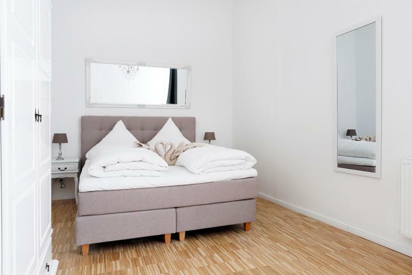 Appartamento Sc 04 By Rockchair L Superhost Status L 4 Bedrooms Boxspringbeds 2 Bathrooms Balcony Elevator - Cozy Family & Business Flair Welcomes You! Berlino